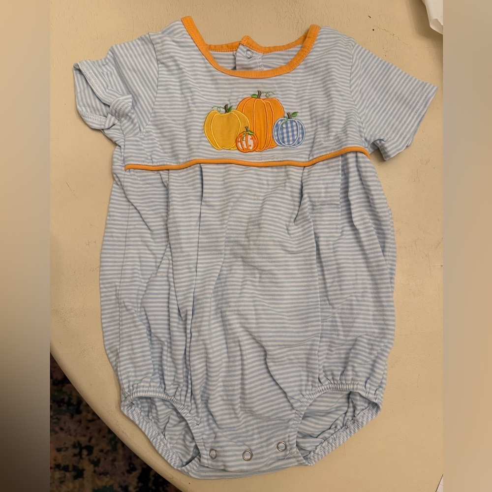Trotter Street Boys Pumpkin bubble
